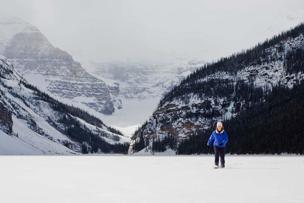 Snowshoeing in Lake Louise